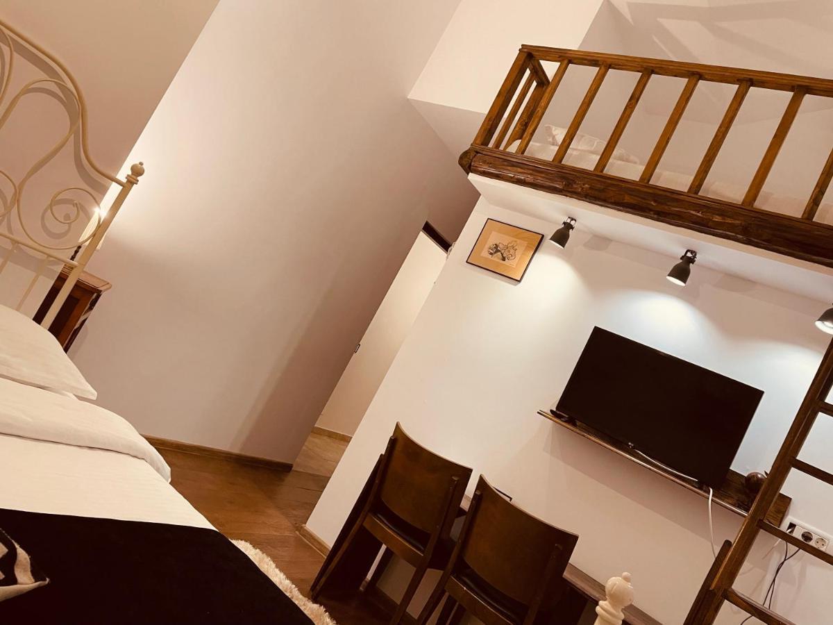 Casa Pisica Noastra Hotell Breaza  Exteriör bild
