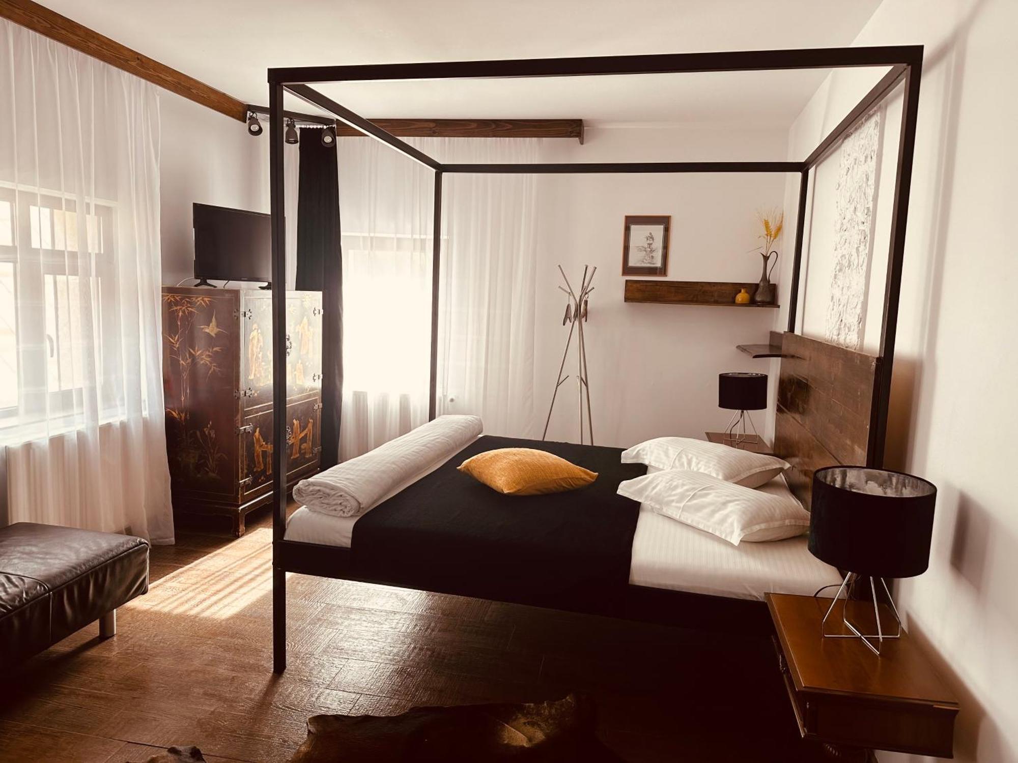 Casa Pisica Noastra Hotell Breaza  Exteriör bild