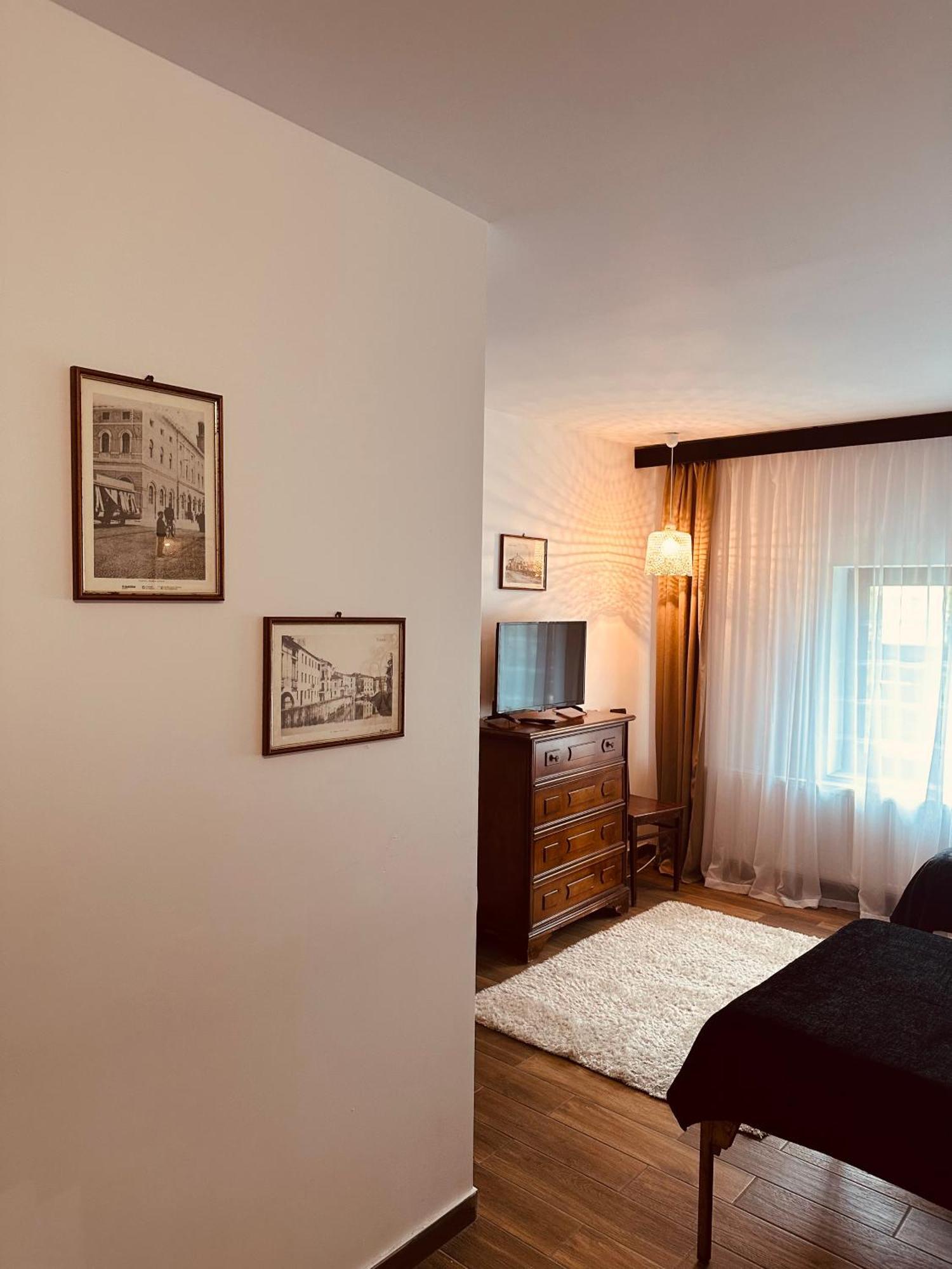 Casa Pisica Noastra Hotell Breaza  Exteriör bild